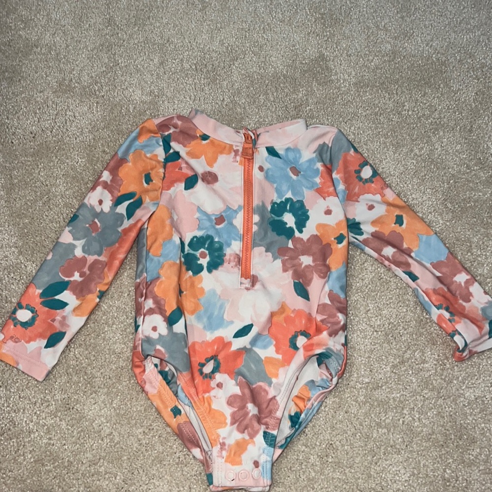 Carters rash guard 18 m